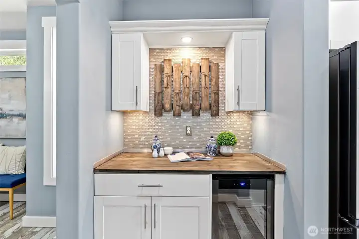 Dry bar between the kitchen and dining room