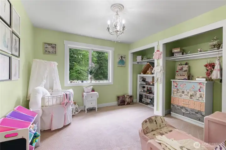 Spare bedroom on upper level (no longer staged)