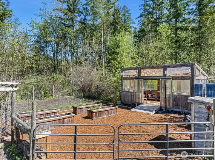 Imagine your garden here!