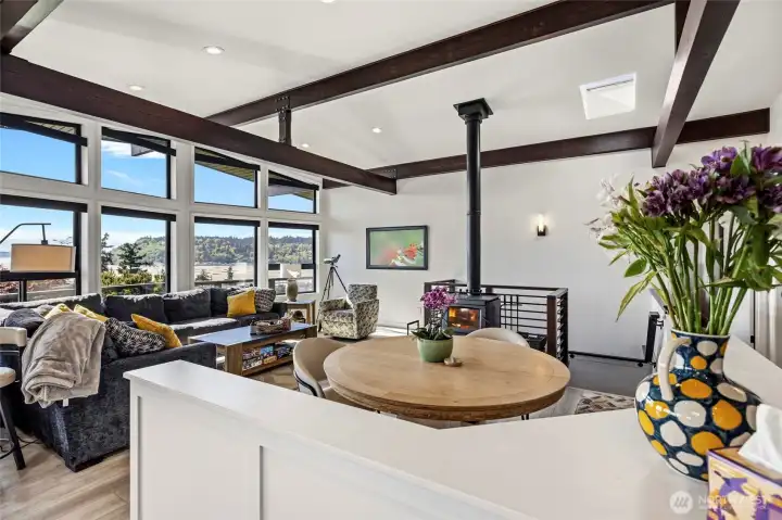 Built in breakfast nook