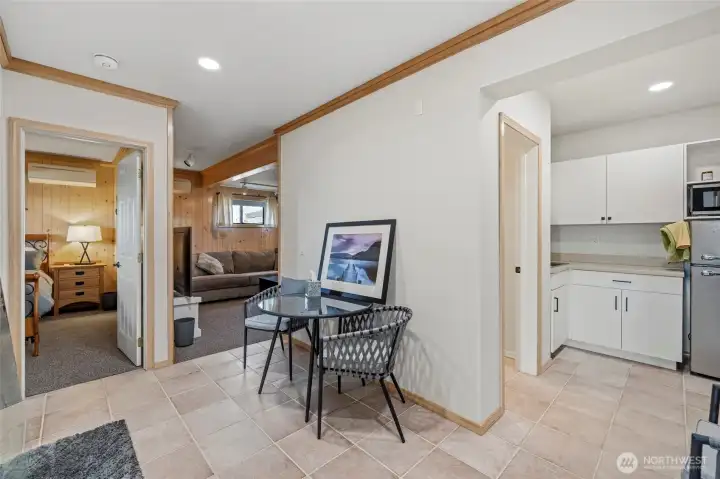 Lower level Kitchenette, 3/4" bath, Family Room, and spacious Bonus Room.