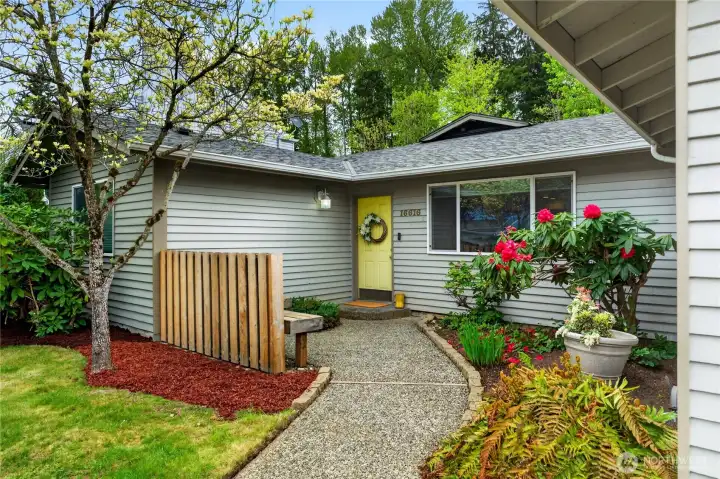 Bright and welcoming entry path