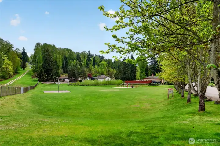 Enjoy nearby Fairwood Crest Community Park with open green space—perfect for recreation, play, and connecting with nature.