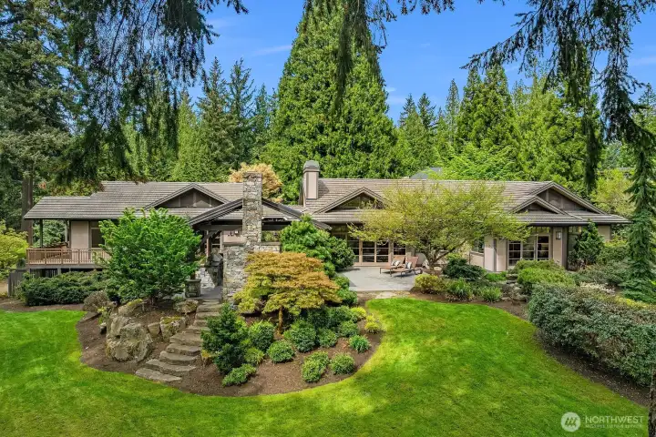 Welcome to your Zen-like oasis overlooking Lake Sammamish.