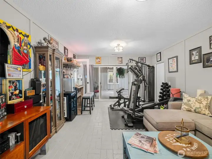 Bonus/Flex Room