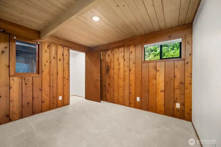 Nice size 2nd bedroom offers room for a queen size bed.