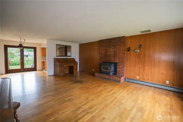 The timeless appeal of hardwood floors!