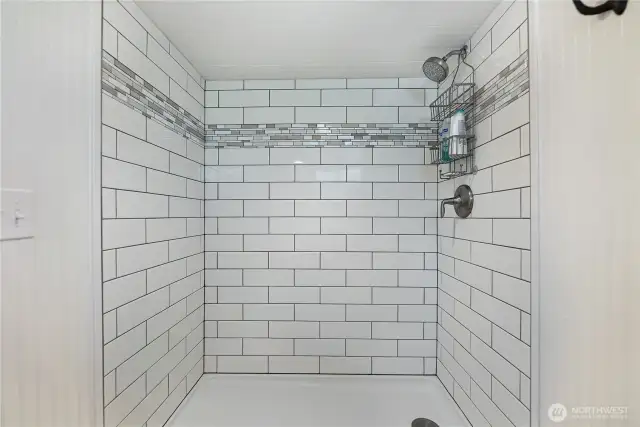 Cabin bathroom shower