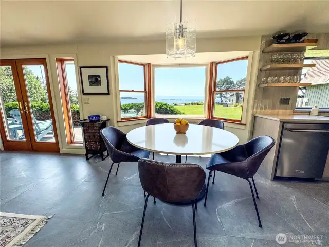 Warm natural light throughout the home!