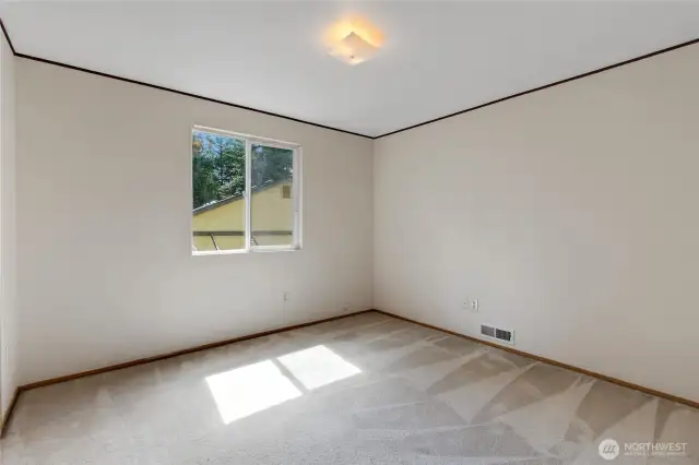 The second secondary bedroom, also nice sized