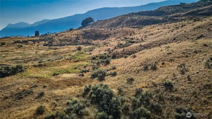 Side view of home site and wide open spaces