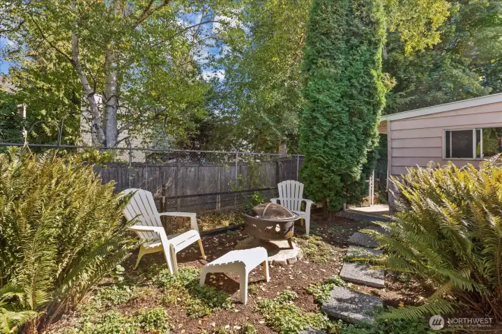 Primary Suite Bedroom Private Backyard