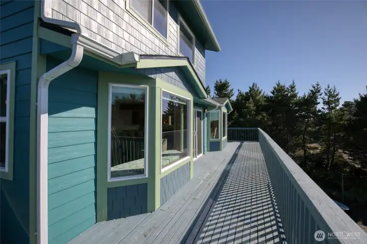 Wrap Around Deck View