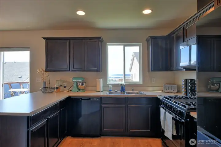 Looking into kitchen.