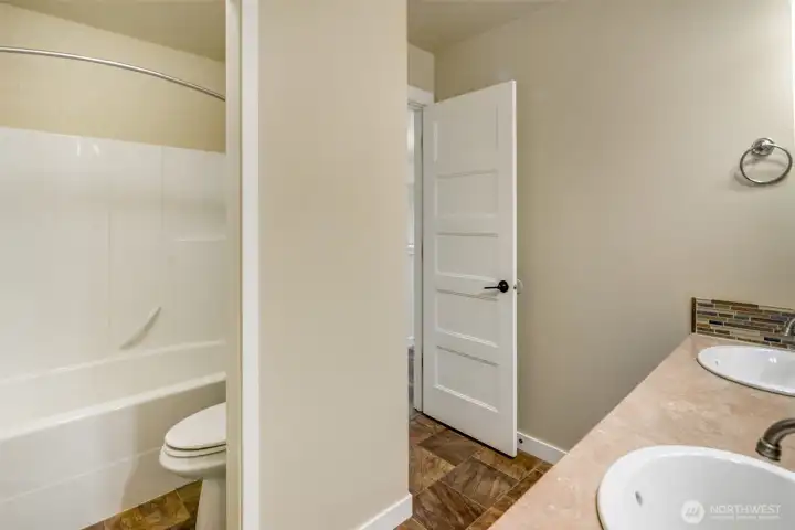 2nd Bathroom