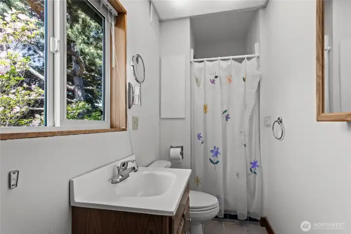 3/4 bath in upstairs bedroom