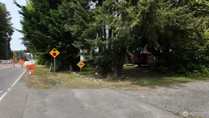 Driveway is just before construction zone.