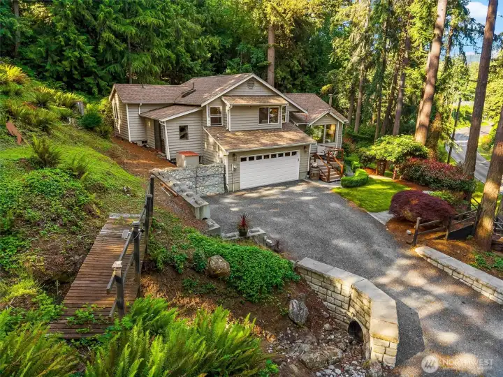 Adventure awaits! Beautiful PNW retreat half point between Bellingham amenities and local favorite, Chantrelle Trail Adventure awaits! Beautiful PNW retreat half point between Bellingham amenities and local favorite, Chantrelle Trail