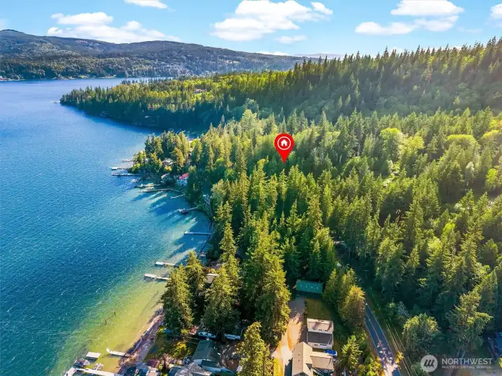 Close proximity to Lake Whatcom, only minutes away from both town in one direction or trails and lake access in the other Close proximity to Lake Whatcom, only minutes away from both town in one direction or trails and lake access in the other