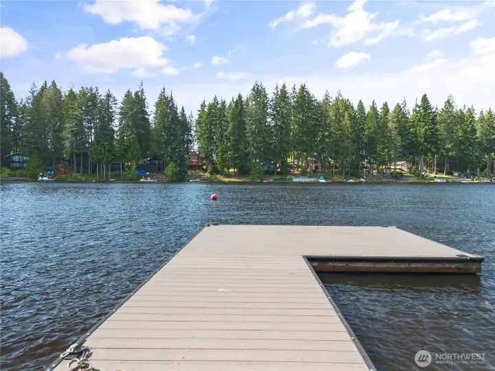 Private dock - keep your boat in the water and enjoy your summer here.