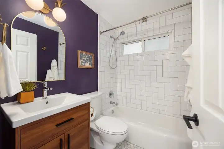 Bathroom was completely updated in 2024 Bathroom was completely updated in 2024