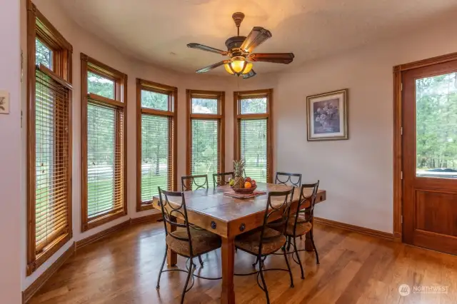 Breakfast eating area with view windows