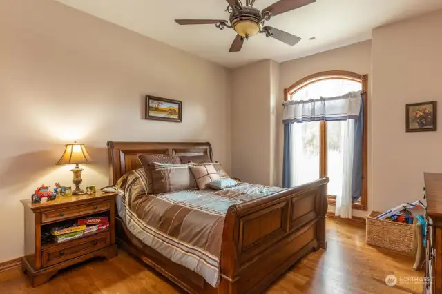 Main Floor 2nd Bedroom