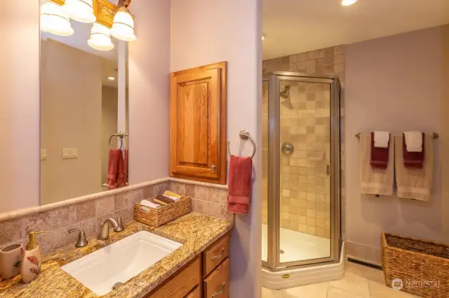 2nd Level Bathroom 1/Suite