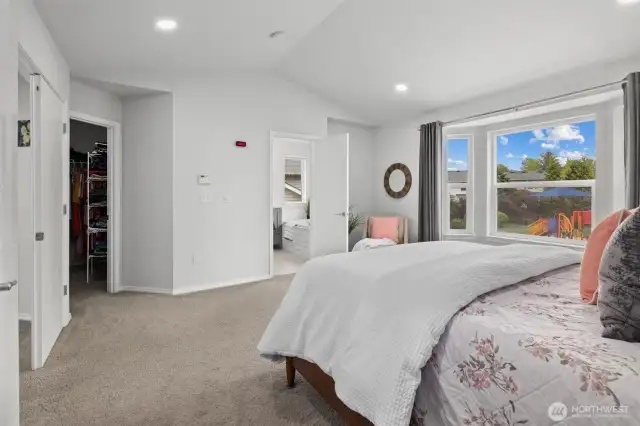 Primary Bedroom: Upper Level