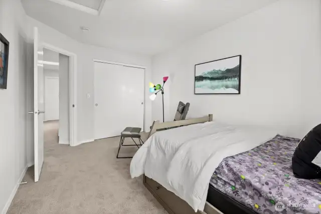 Bedroom 3: Upper Level
