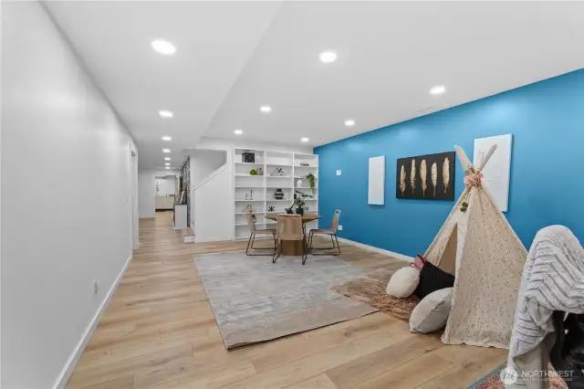 Enormous downstairs flex space
