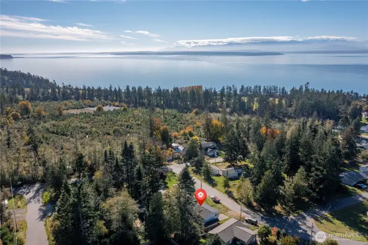 Close to beaches and popular summer salmon fishing