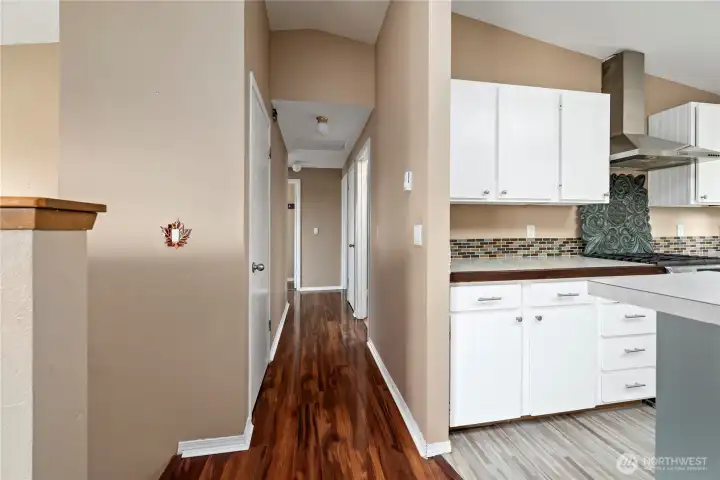 upstairs hallway to bedrooms