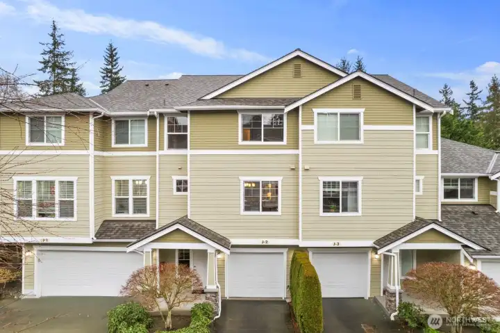 HOA maintained exterior