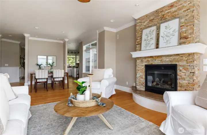 Completely renovated in 2010/2011 with timeless design - gas fireplace