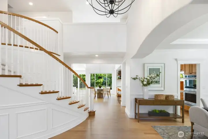 Grand entry, high ceilings and immediate views!