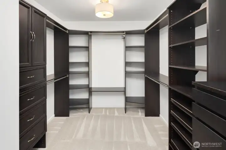 Extra Large closet with built-ins