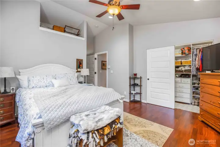 Primary bedroom has ample space with a beautifully built-out walk-in closet, en-suite bath and a bonus room! Primary bedroom has ample space with a beautifully built-out walk-in closet, en-suite bath and a bonus room!