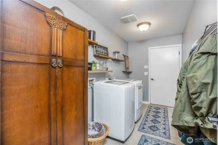 Large utility/mud room Large utility/mud room