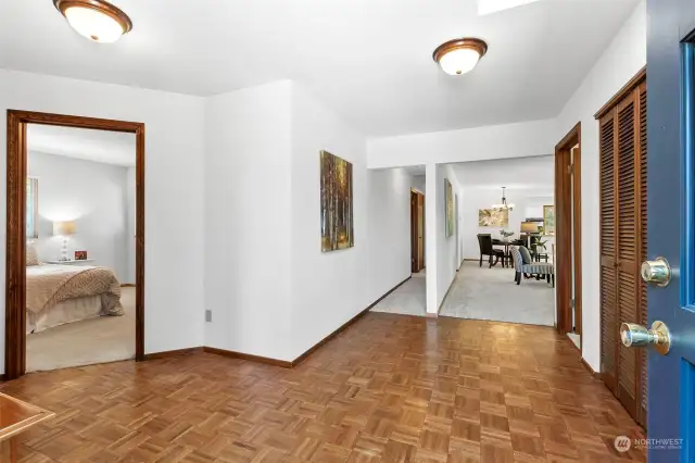 The parquet floor entry welcomes you in.