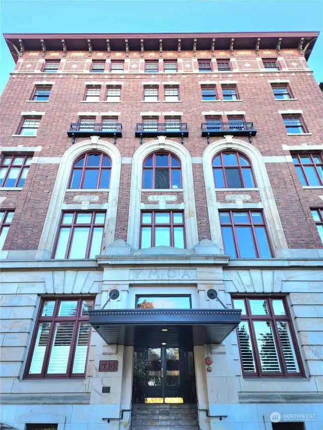 Exterior of Vintage Y building, built in 1909