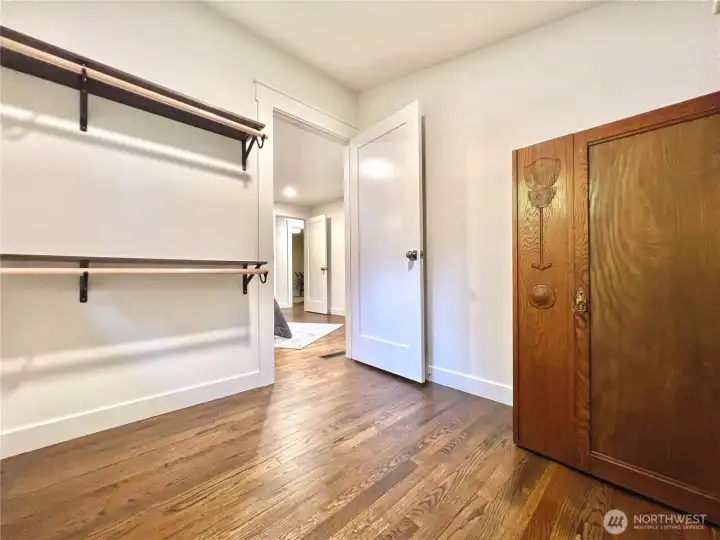 Walk-in closet