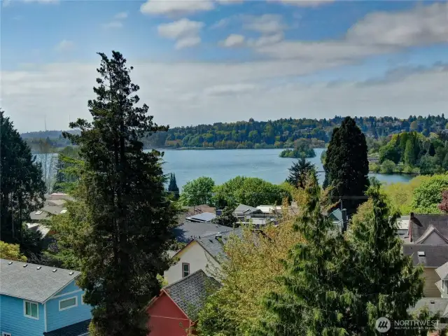 A bird's eye view of the lake- so great to be this close to one of the city's most popular parks with so much to offer! Tennis, volleyball, pickleball, indoor swimming pool and the list goes on.