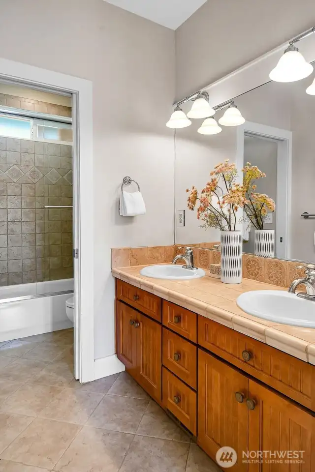 This is the full bath on the second floor for the three bedrooms.