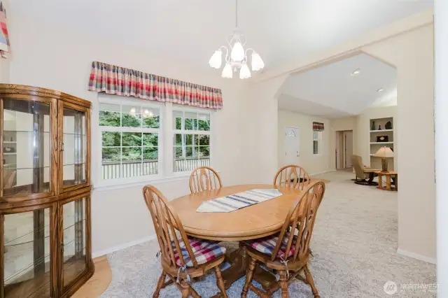 Cozy dining room