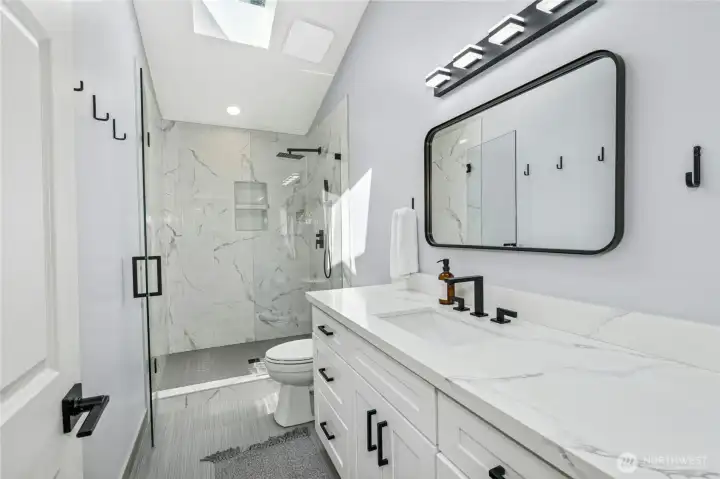 Hallway bathroom upstairs