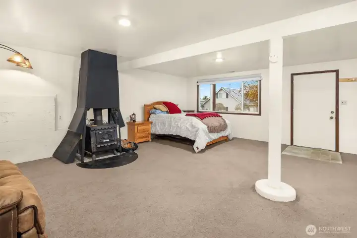 Wood burning fireplace for chilly evenings.