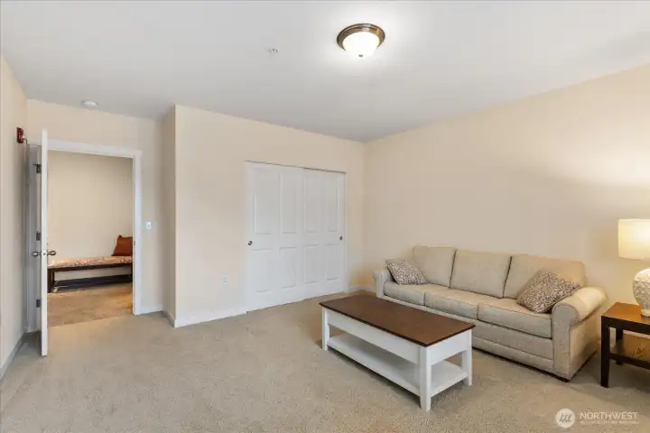 Third Bedroom (Upstairs)