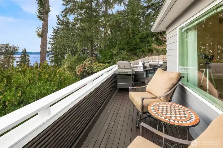 Such a lovely spot to take in the amazing sunsets and watch the soaring eagles and seabirds.