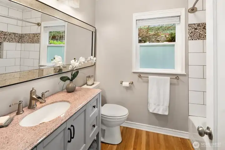 Main floor full bath.